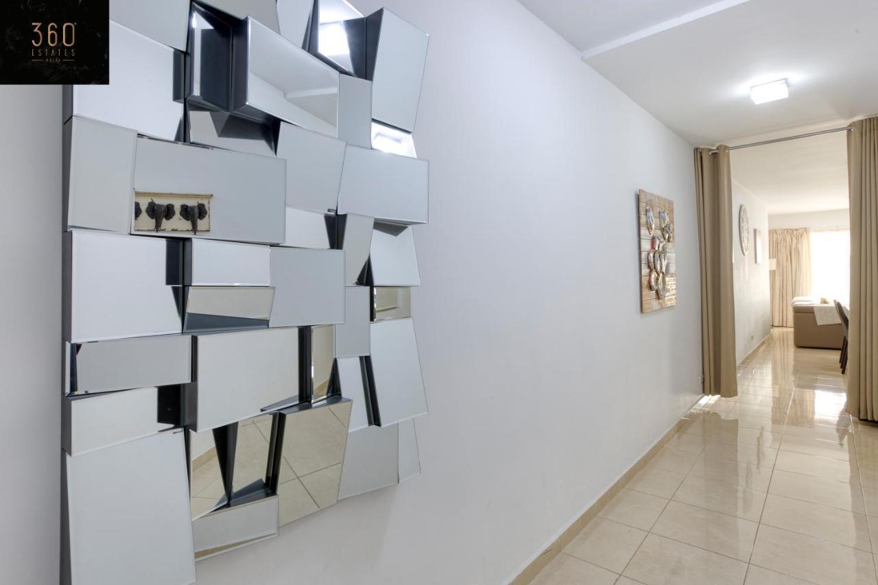 Charming Home Meters From The Seafront With Terrace By 360 Estates St. Paul's Bay Bagian luar foto